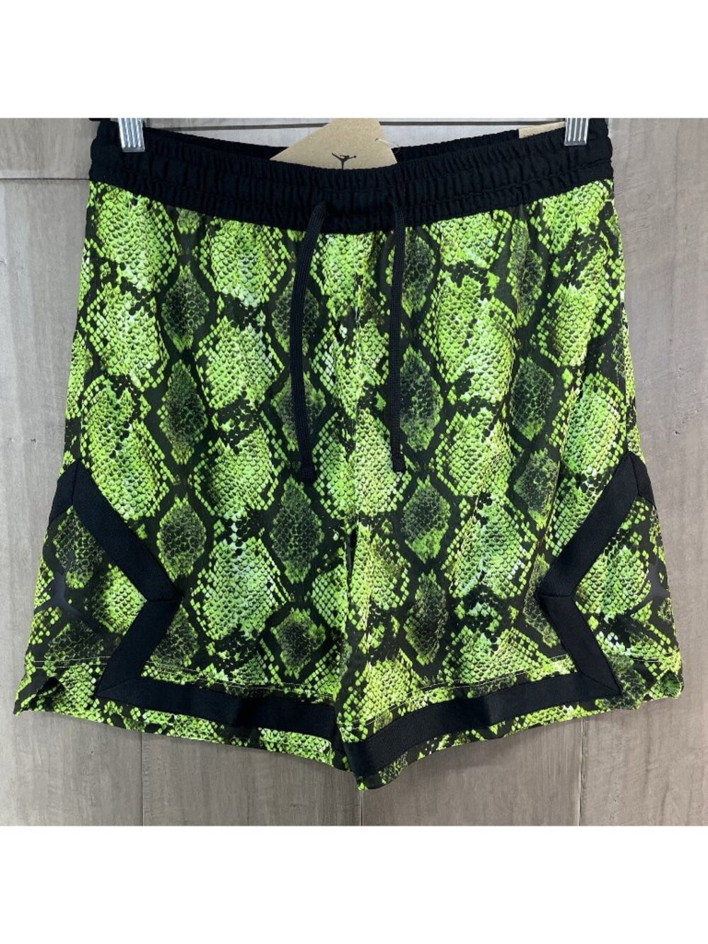 Jordan Sports Men's Dri-FIT Diamond Mesh Snakeskin Shorts Medium HF9907-358